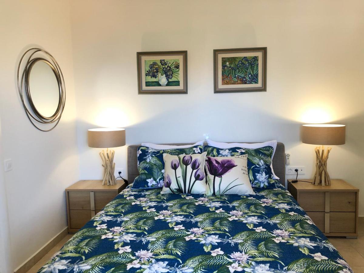 Paradisos Luxury Villas Next To Beach Koutsourás Екстериор снимка
