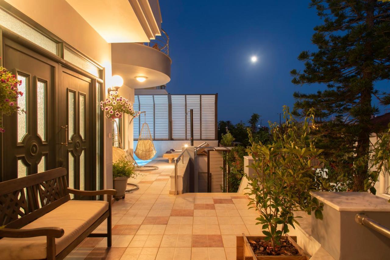 Paradisos Luxury Villas Next To Beach Koutsourás Екстериор снимка