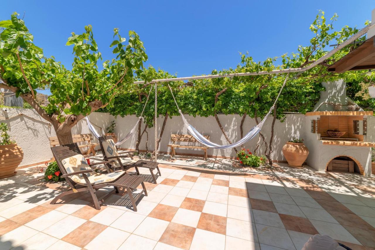 Paradisos Luxury Villas Next To Beach Koutsourás Екстериор снимка