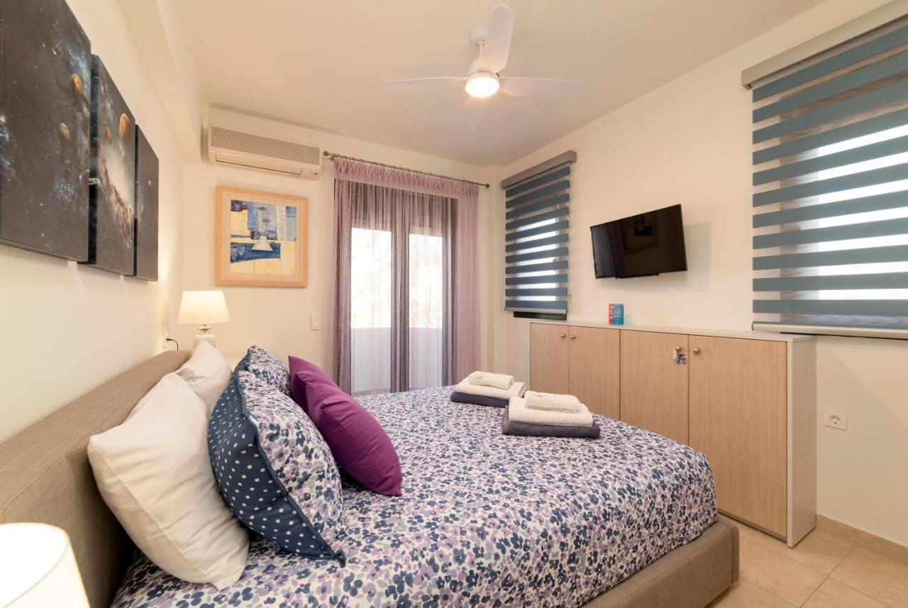 Paradisos Luxury Villas Next To Beach Koutsourás Екстериор снимка