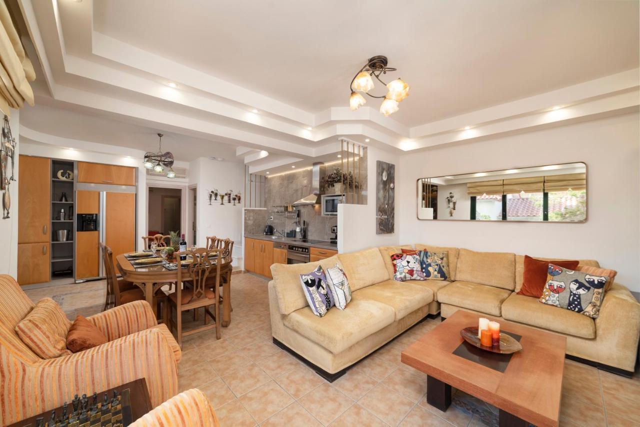 Paradisos Luxury Villas Next To Beach Koutsourás Екстериор снимка